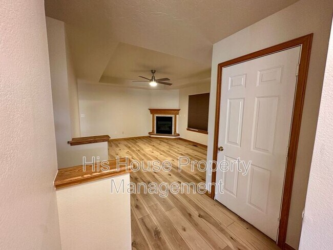 Building Photo - 3341 35th St