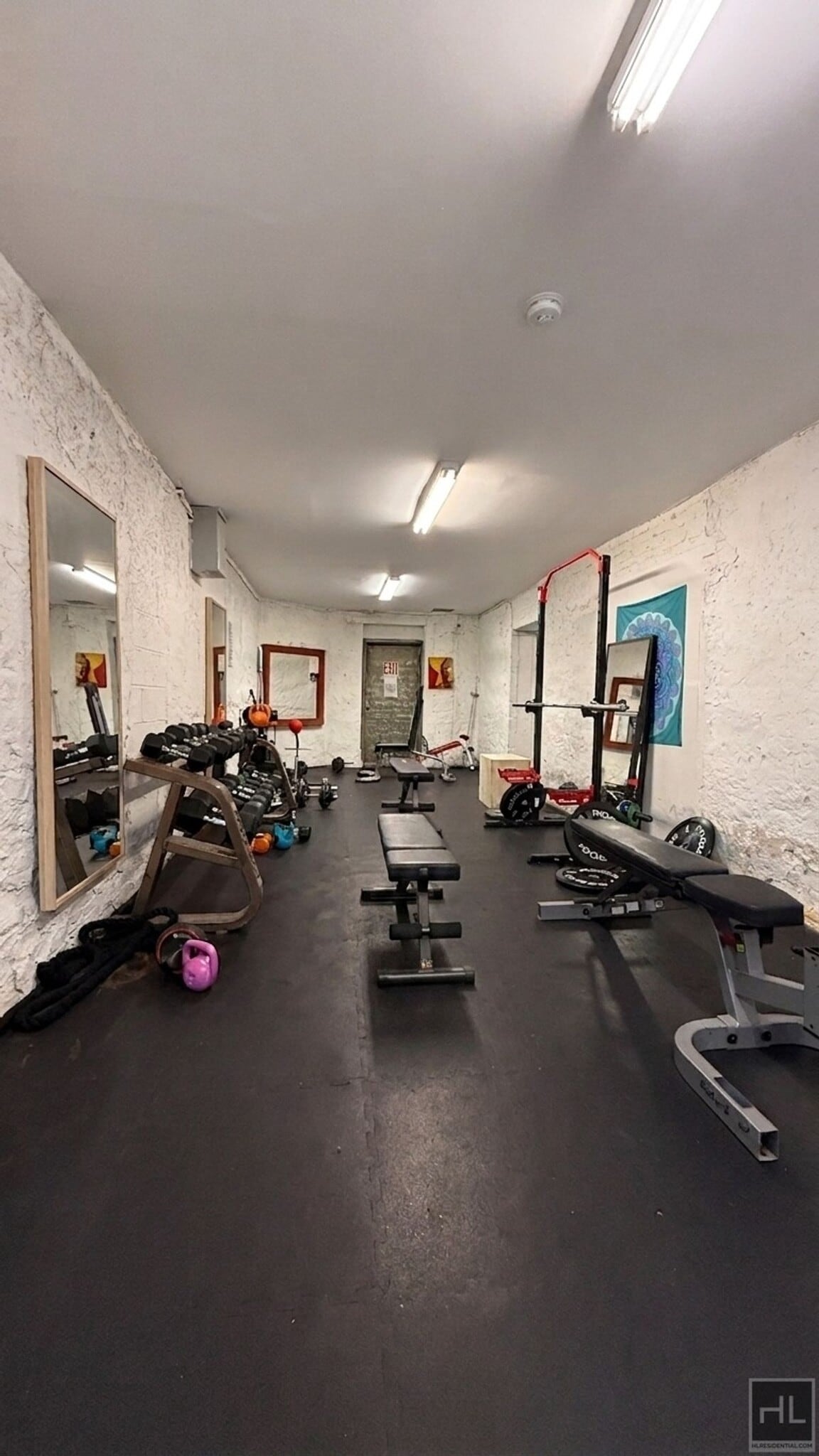 Building Photo - 305 W 150th St