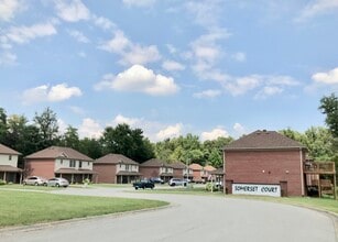 Building Photo - 101 Somerset Ct
