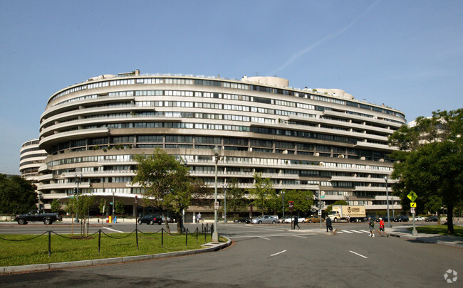 Building Photo - Watergate East Residences