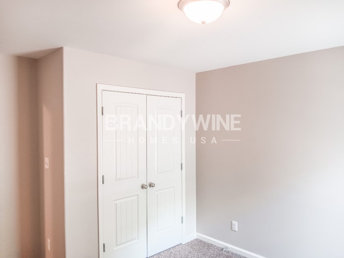Building Photo - 2260 Webbing Dr