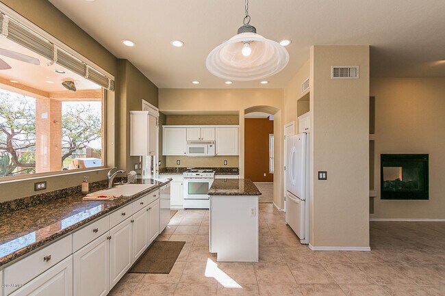 Building Photo - 3531 N Paseo Del Sol