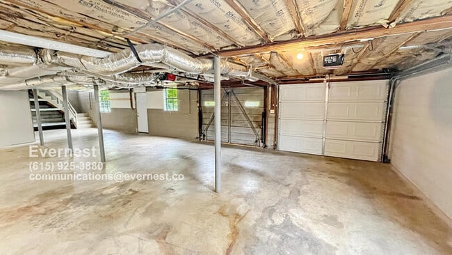 Building Photo - Charming 3-Bedroom Family Home in Great Lo...