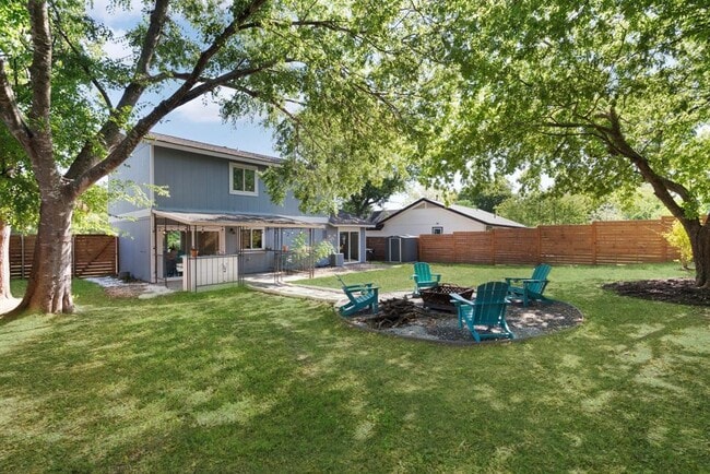 Building Photo - 309 Craigmont Dr