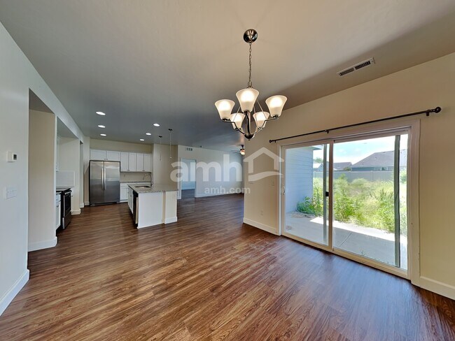 Building Photo - 1519 S Horton St