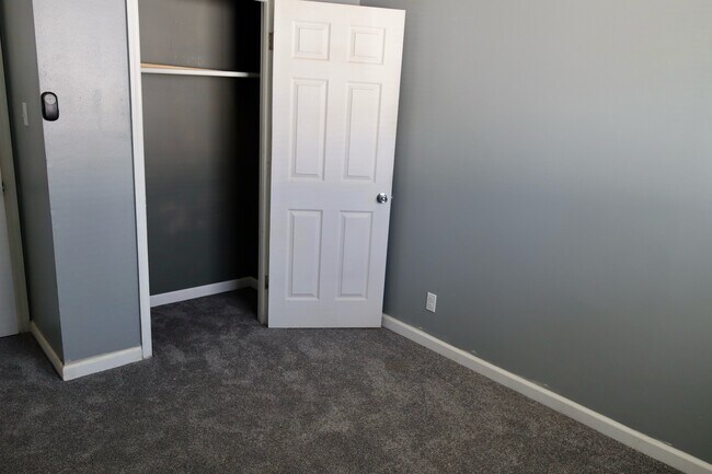 Building Photo - 1239 Peggy Ct