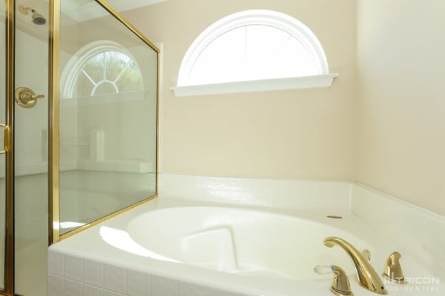 Building Photo - 9 Big Horn Ct