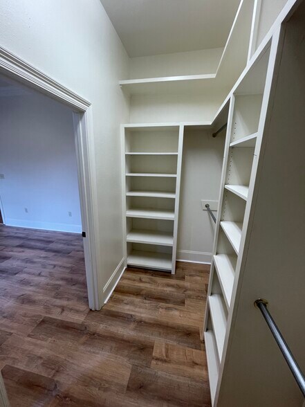 Building Photo - 1200 E Main St