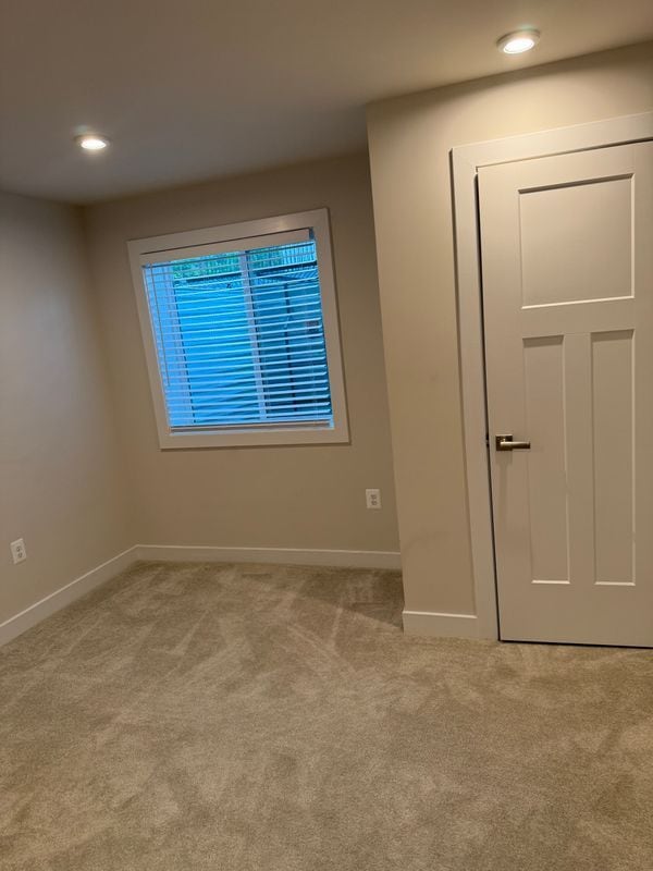 Building Photo - 512 Rivers Edge Dr