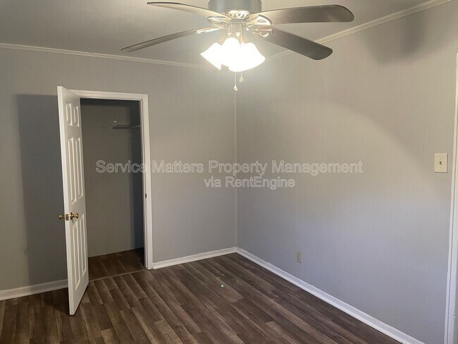 Building Photo - 714 N 48th Ave