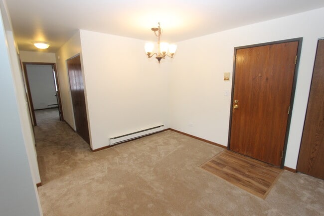 Building Photo - 419 Berkshire Dr