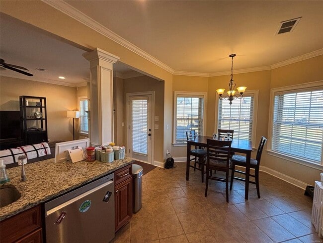 Building Photo - 115 Glennbrooke Ln