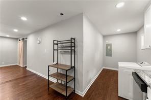 Building Photo - 2756 Gresham Rd S E