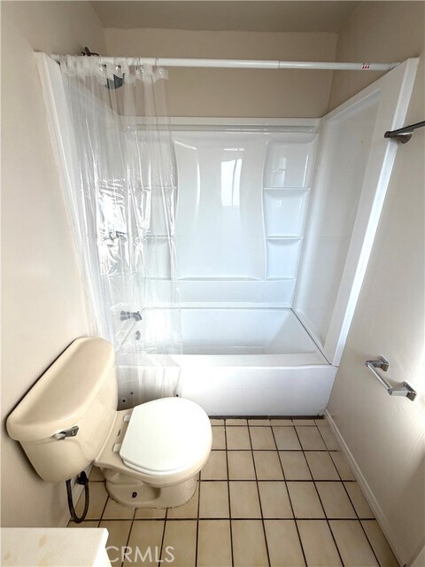 Building Photo - 814 E Erna Ave