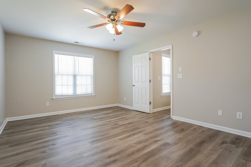 Building Photo - 212 Marino Pl