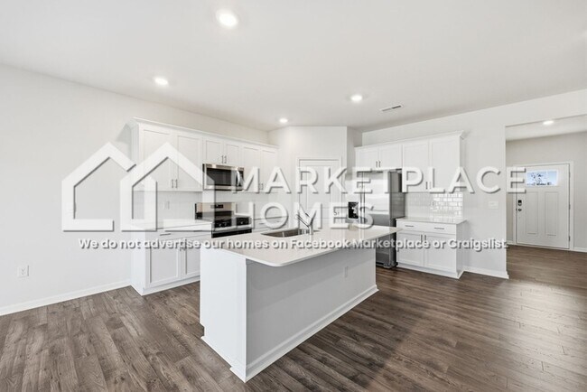 Building Photo - 1200 Pavo Path