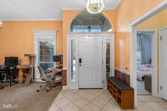 Building Photo - 4 Bedroom 2.5 Bathroom in Stockwell