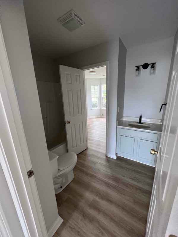 Building Photo - 2106 Wexford Way