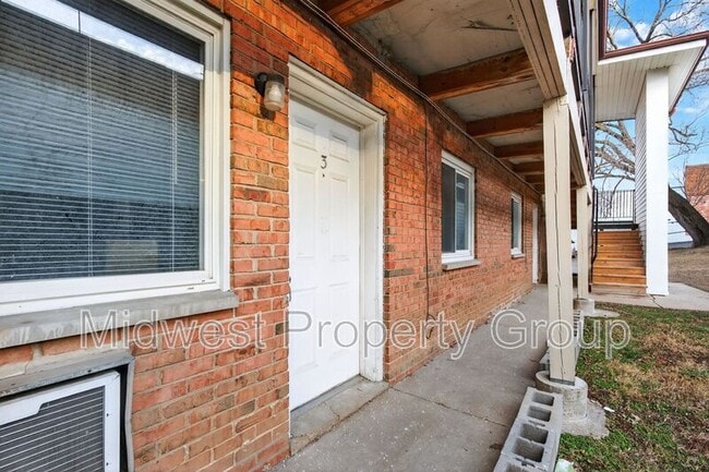 Building Photo - 3710 Geraldine Ave