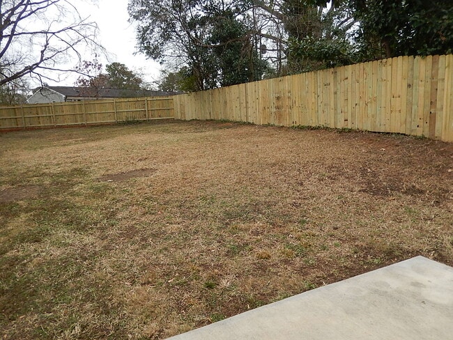 Building Photo - 1016 Caspan St