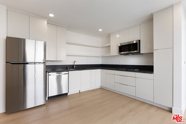 Building Photo - 8561 Belmont St