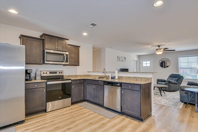 Building Photo - 2047 Catlet Ct