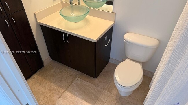 Building Photo - 2961 NE 185th St