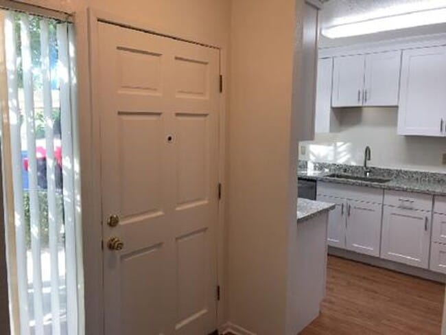 Building Photo - Spacious 2 story 4 bed. 2 bath condo