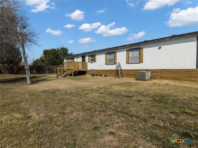 Building Photo - 3034 Barr Ln