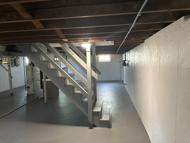 Building Photo - 10110 Tappan Dr