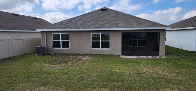 Building Photo - 16778 Carlton Pond St