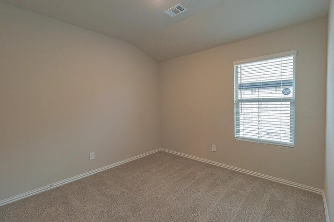 Building Photo - 2209 Dunbar Dr