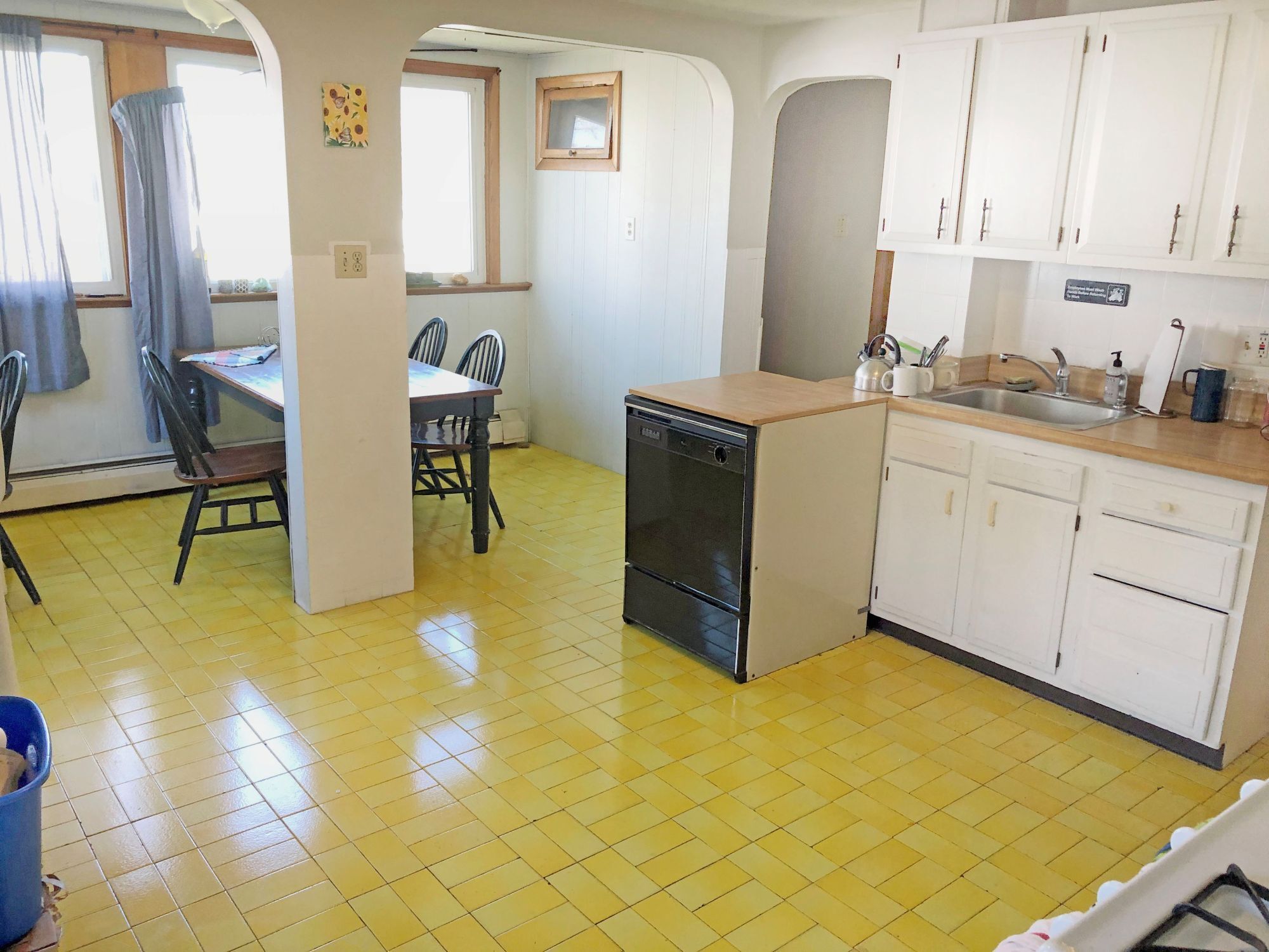 Kitchen - 57 Shannon St