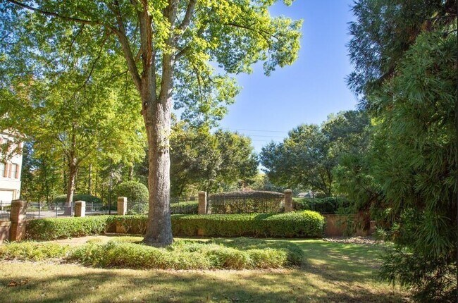 Building Photo - 3014 Gaston Cir