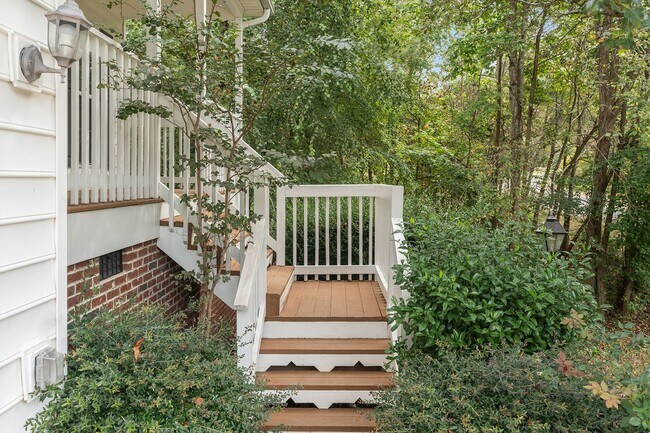 Building Photo - Pittsboro Three Bedroom Home with Large bonus August Availability!