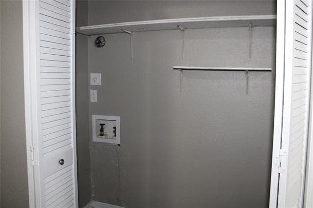 Building Photo - 526 Glen Cove St