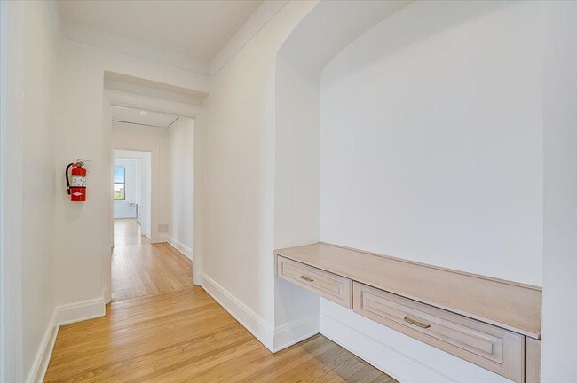 Building Photo - 2600 John F. Kennedy Blvd