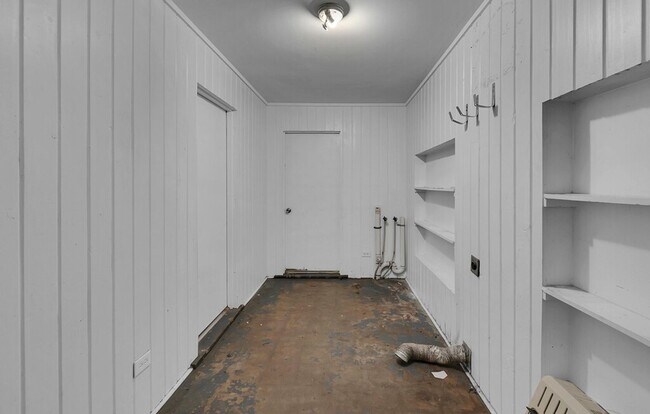 Building Photo - 2712 Mitchell Ave