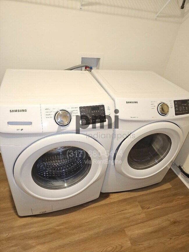 Building Photo - 5240 Castamere Dr