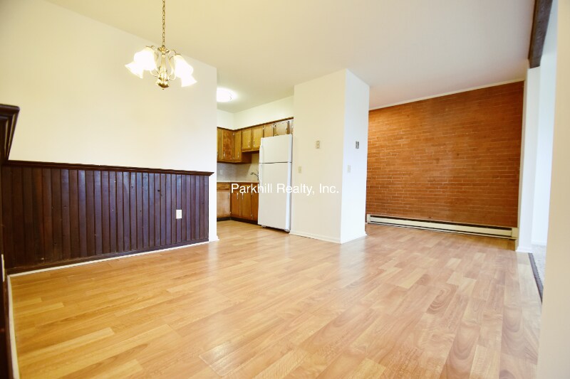 Building Photo - 410 W Pennsylvania Ave