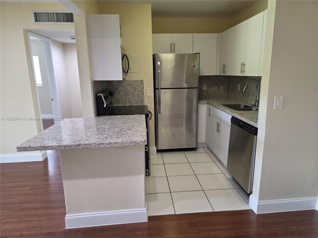 Primary Photo - 13716 SW 90th Ave
