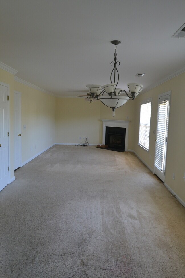 Building Photo - 3895 Eagleston Ct