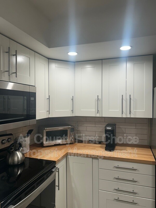 Building Photo - 2505 Cypress Pond Rd