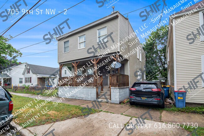 Primary Photo - 705 9th St NW