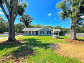 Building Photo - 17120 Green Hill Rd