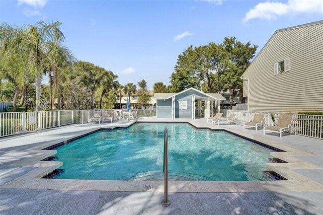 Building Photo - 35 SW 3rd St