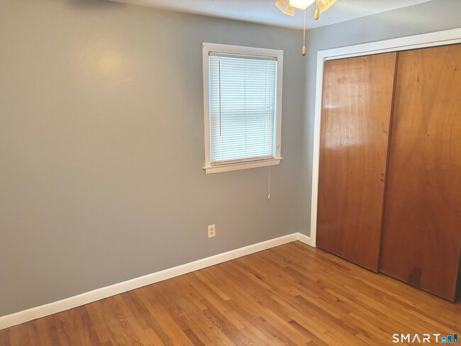 Building Photo - 33 Spring St