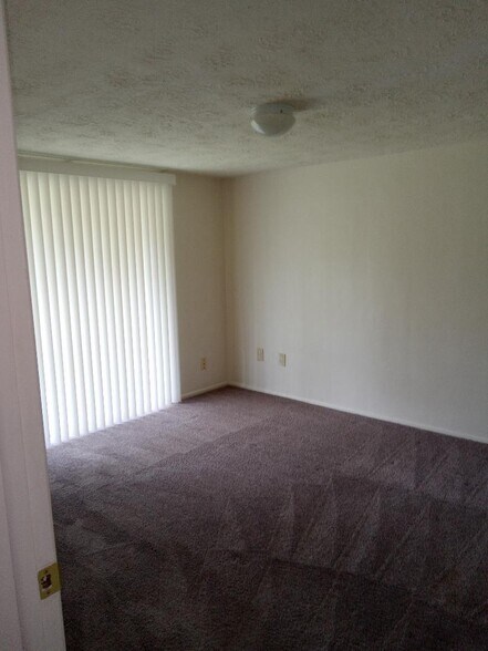 Building Photo - 7429 Washington St