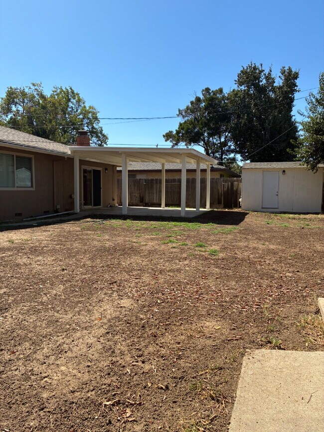 Building Photo - 2653 Agnes Way