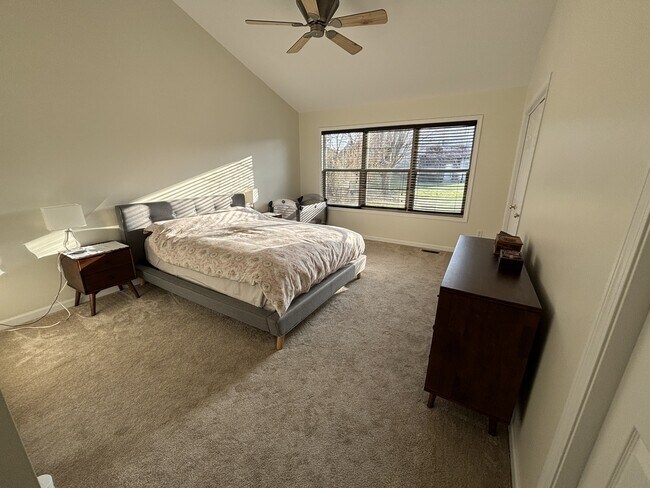 Building Photo - 603 E Castlebury Cir